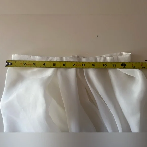 Alyssa Kristin Overskirt - Picture 5 of 6